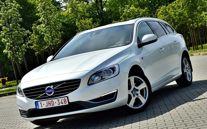 Volvo V60 cena 48900 przebieg: 151000, rok produkcji 2015 z Leżajsk małe 742